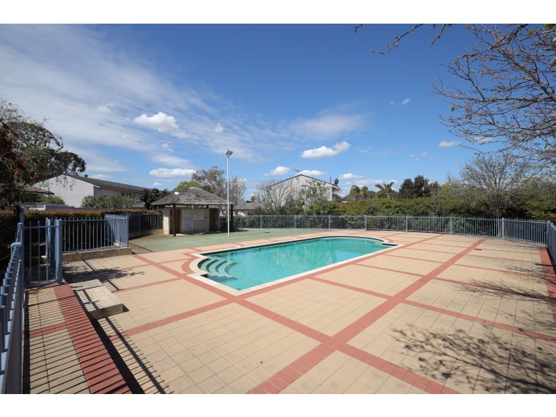 15A HATFIELD WAY, Girrawheen WA 6064