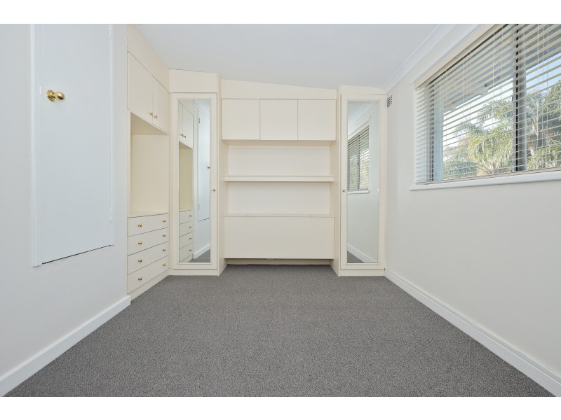 22E CASSERLEY AVENUE, Girrawheen WA 6064