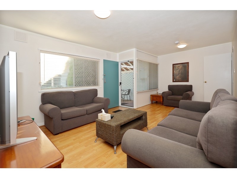 22E CASSERLEY AVENUE, Girrawheen WA 6064