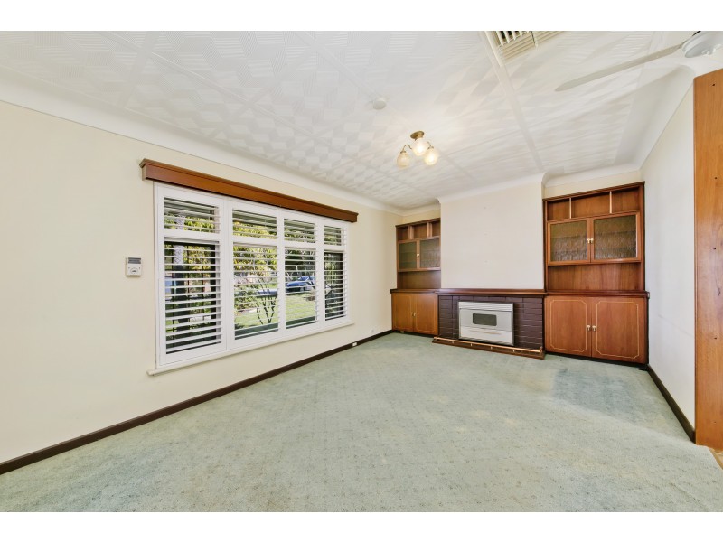 42 VALERIE STREET, Dianella WA 6059