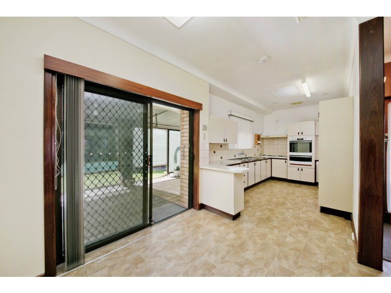 42 VALERIE STREET, Dianella WA 6059