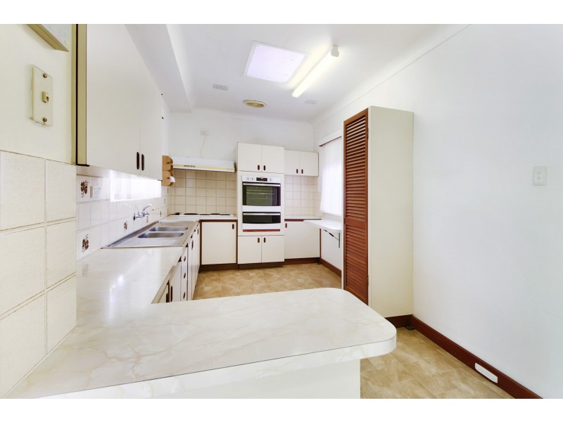 42 VALERIE STREET, Dianella WA 6059