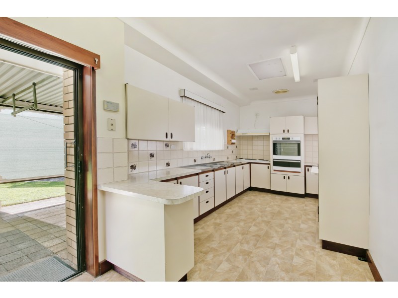 42 VALERIE STREET, Dianella WA 6059