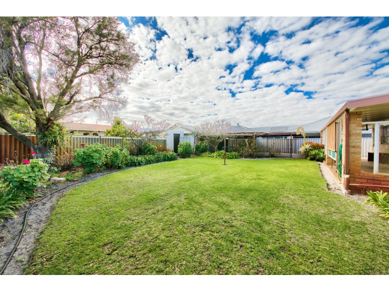 42 VALERIE STREET, Dianella WA 6059