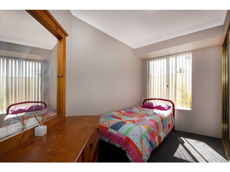 26 HUMMINGBIRD GARDENS, Ballajura WA 6066