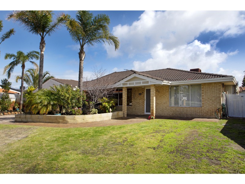 26 HUMMINGBIRD GARDENS, Ballajura WA 6066