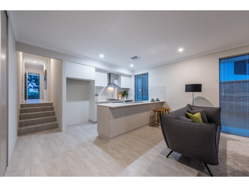 84 MCKENZIE WAY, Embleton WA 6062