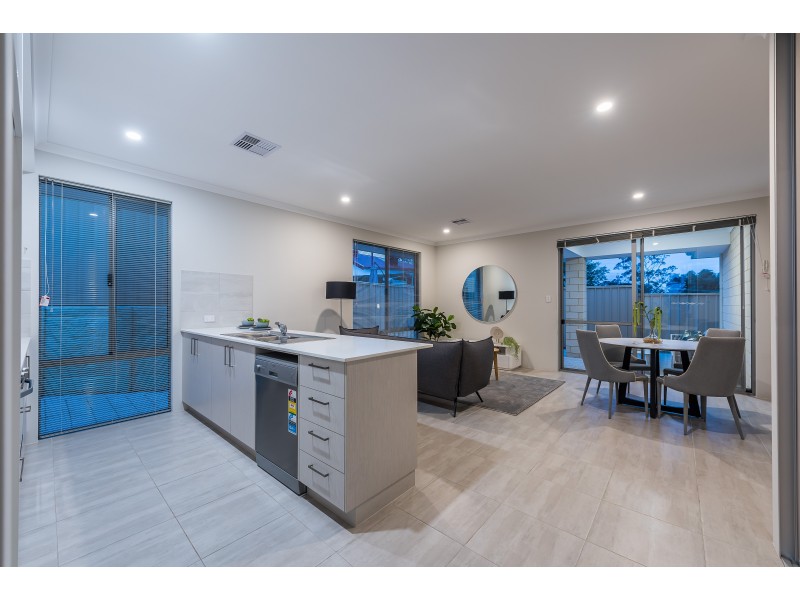 84 MCKENZIE WAY, Embleton WA 6062