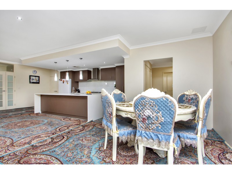 6 VIVANTE LOOP, Landsdale WA 6065