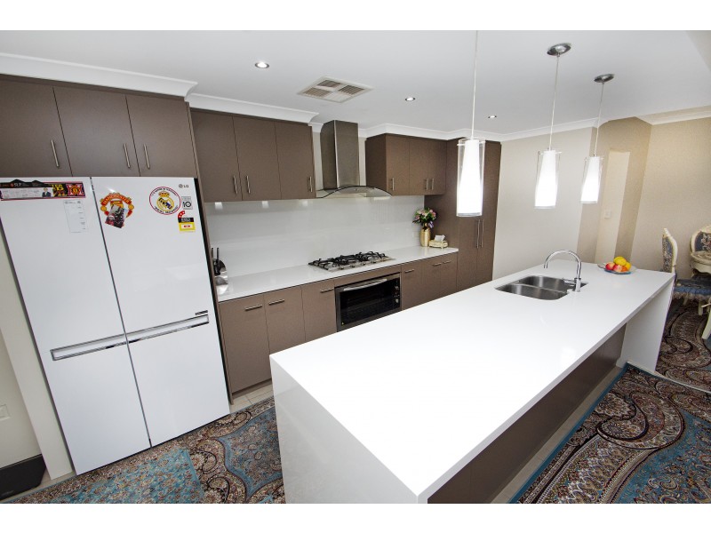 6 VIVANTE LOOP, Landsdale WA 6065