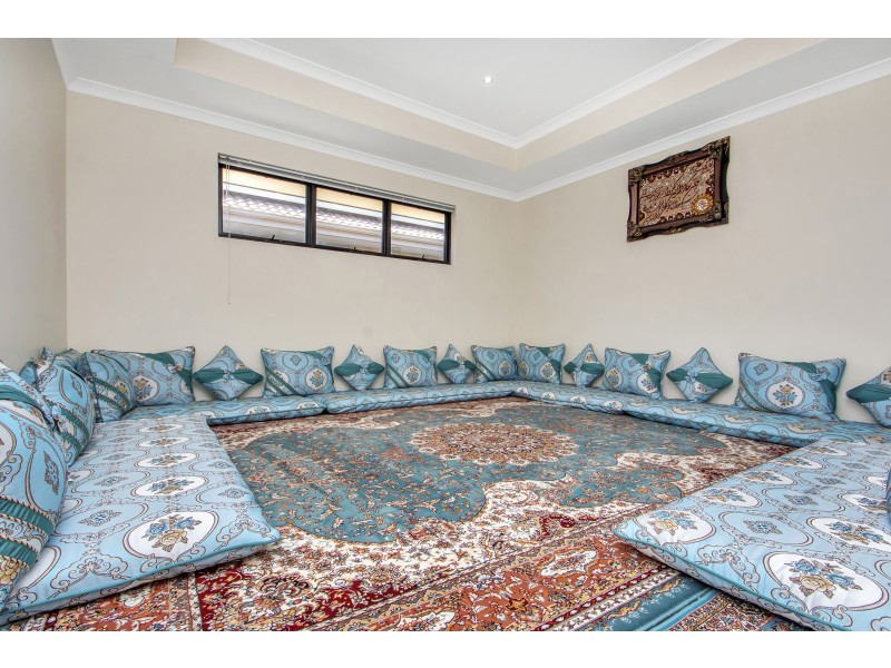 6 VIVANTE LOOP, Landsdale WA 6065