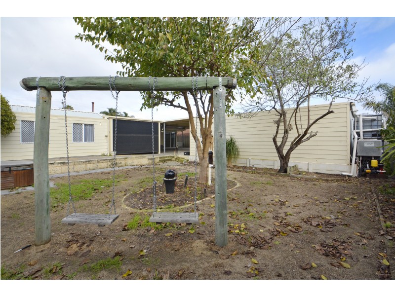 15 GAYFORD WAY, Girrawheen WA 6064