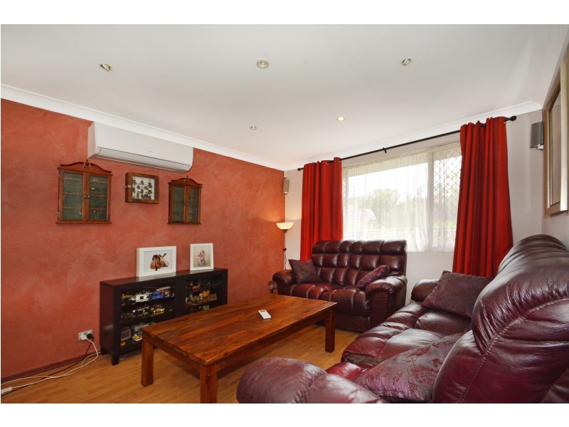 15 GAYFORD WAY, Girrawheen WA 6064
