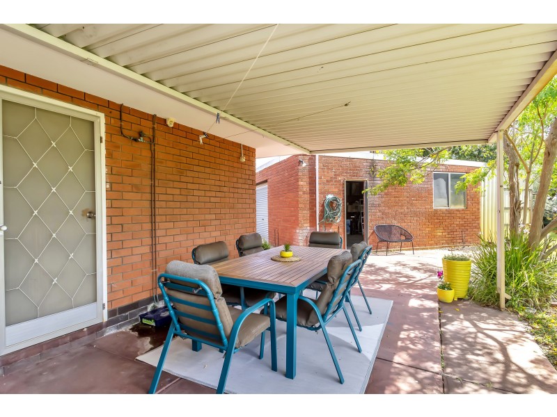 40 PURLEY STREET, Bayswater WA 6053