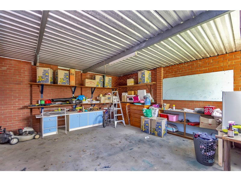 40 PURLEY STREET, Bayswater WA 6053