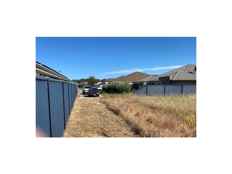 39 BLACKBERRY RAMBLE, Byford WA 6122