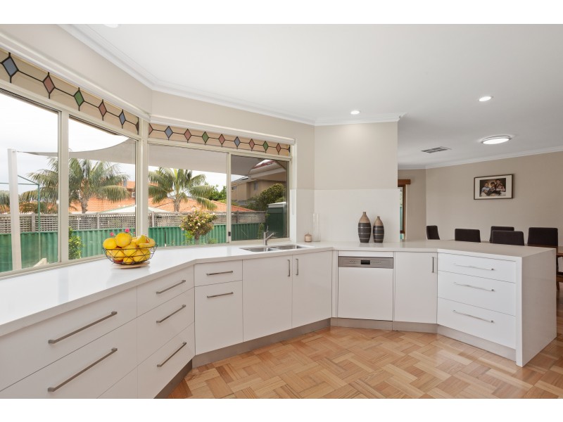 8 Ballart Way, Dianella WA 6059