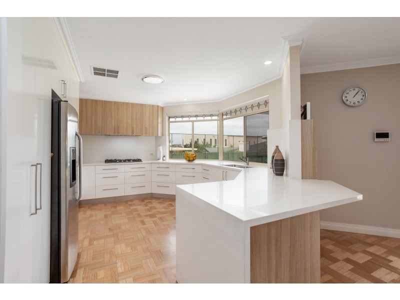 8 Ballart Way, Dianella WA 6059