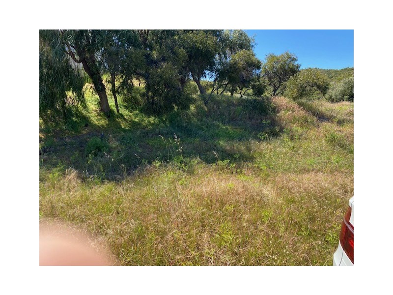 10 MINDEROO CRESCENT, Golden Bay WA 6174