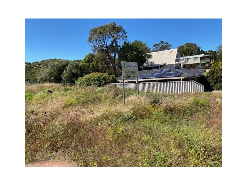 10 MINDEROO CRESCENT, Golden Bay WA 6174