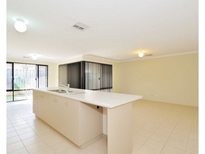 10 STARKE TURN, Ellenbrook WA 6069