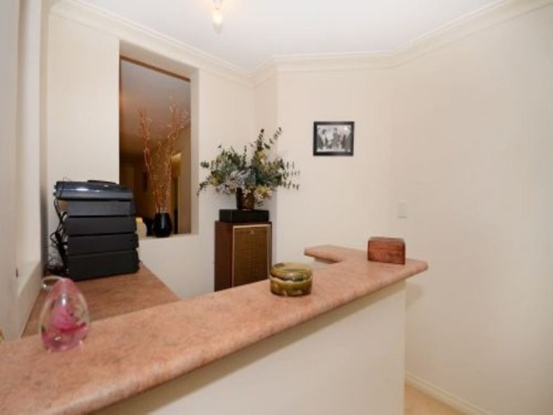 2/389 Hector Street, Yokine WA 6060