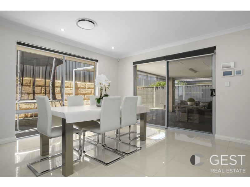 6 SCARVACI RISE, Landsdale WA 6065