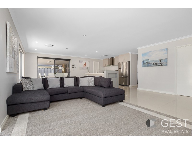 6 SCARVACI RISE, Landsdale WA 6065