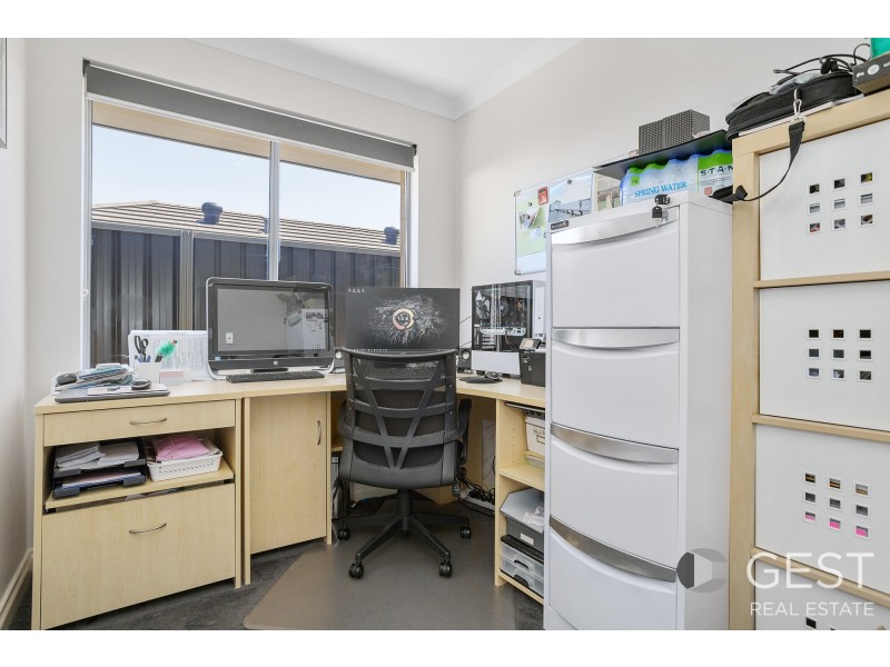 6 SCARVACI RISE, Landsdale WA 6065