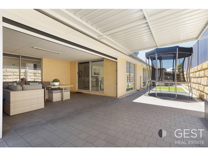 6 SCARVACI RISE, Landsdale WA 6065