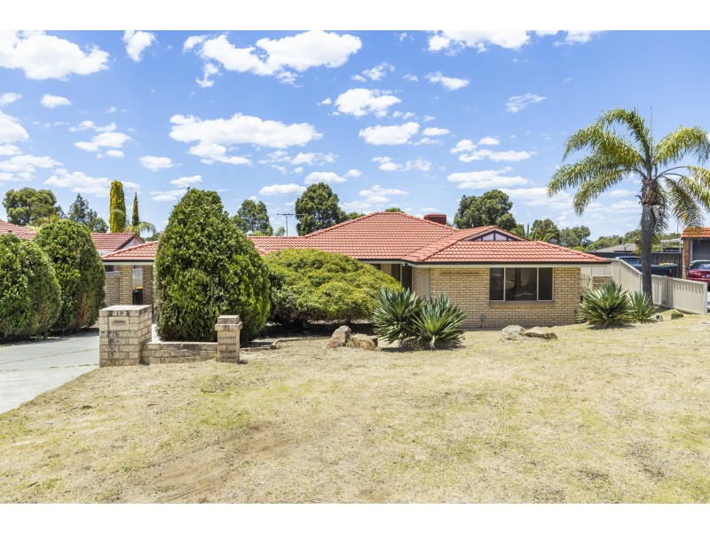 19 PEAK VIEW, Ballajura WA 6066