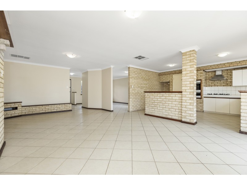 19 PEAK VIEW, Ballajura WA 6066