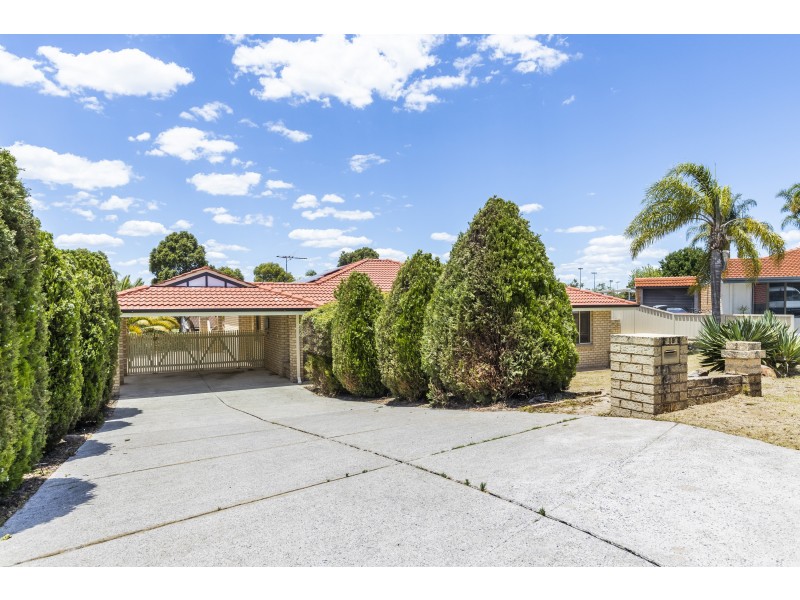 19 PEAK VIEW, Ballajura WA 6066