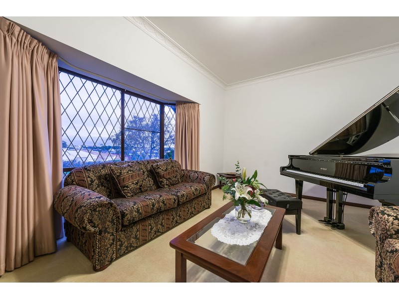 51 RAYNER DRIVE, Landsdale WA 6065