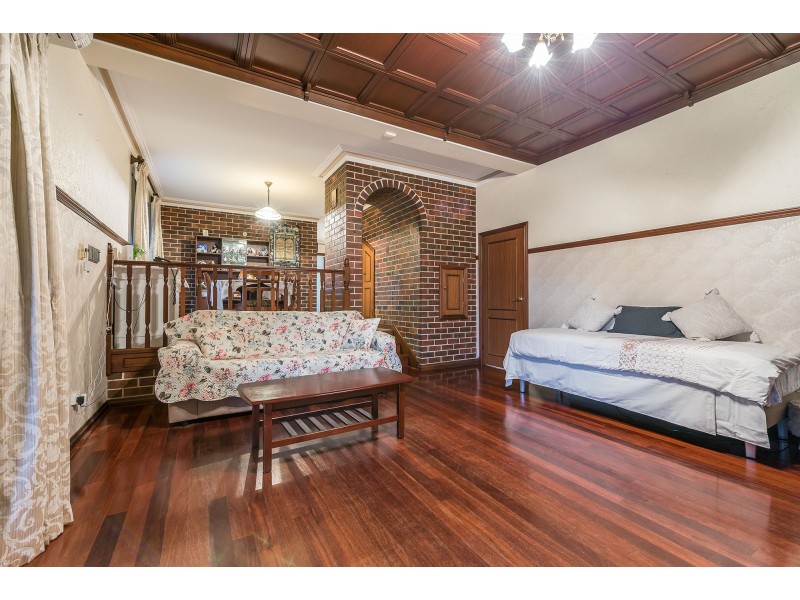 51 RAYNER DRIVE, Landsdale WA 6065