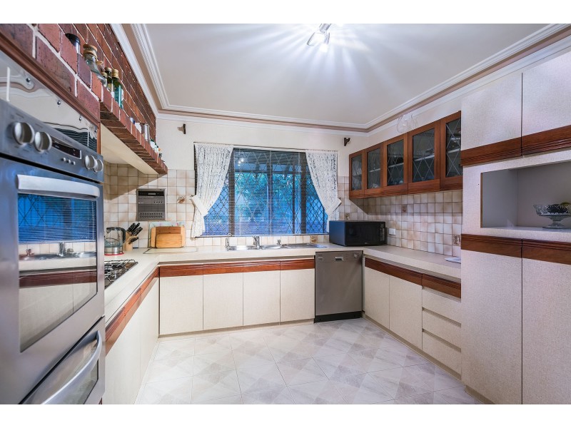 51 RAYNER DRIVE, Landsdale WA 6065