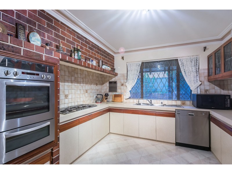 51 RAYNER DRIVE, Landsdale WA 6065