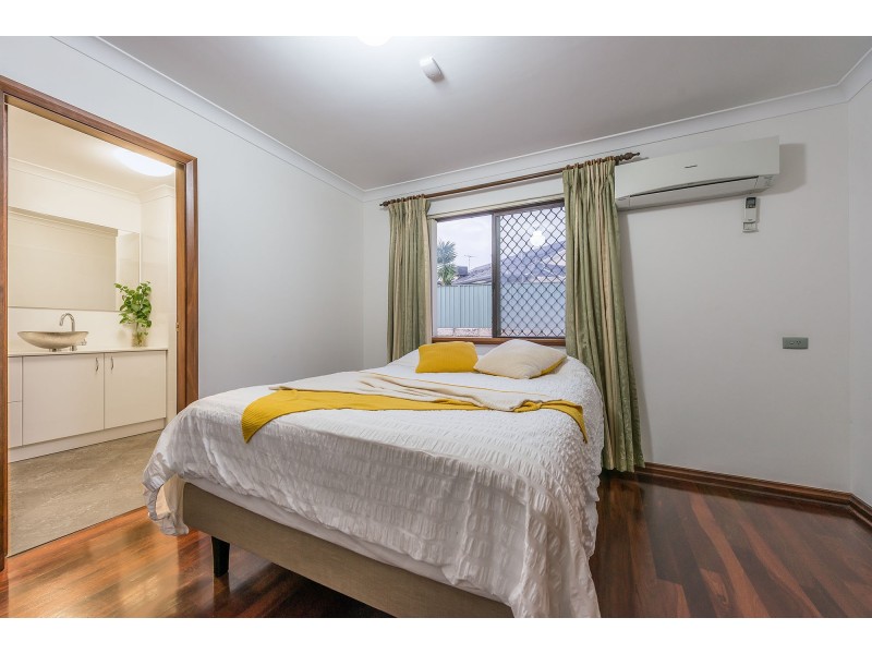 51 RAYNER DRIVE, Landsdale WA 6065