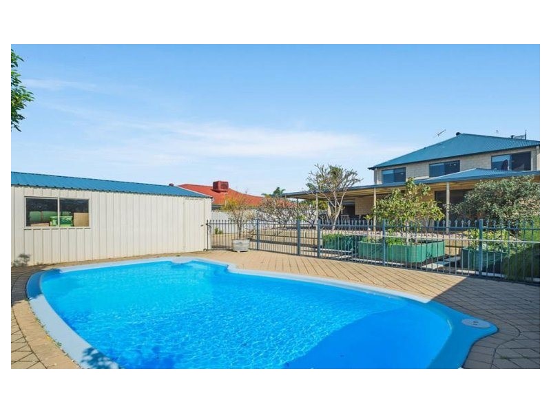 51 EAST ROAD, Hocking WA 6065