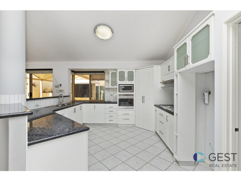 11 QUAIL GROVE, Ballajura WA 6066