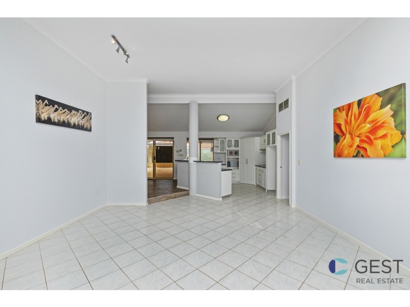 11 QUAIL GROVE, Ballajura WA 6066
