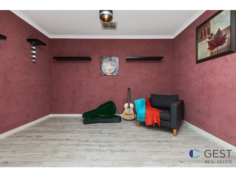 11 QUAIL GROVE, Ballajura WA 6066