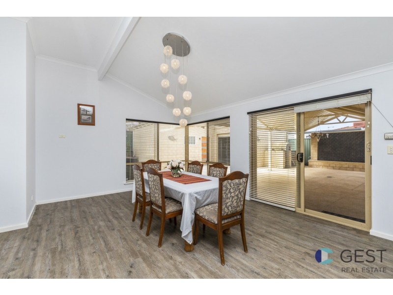 11 QUAIL GROVE, Ballajura WA 6066