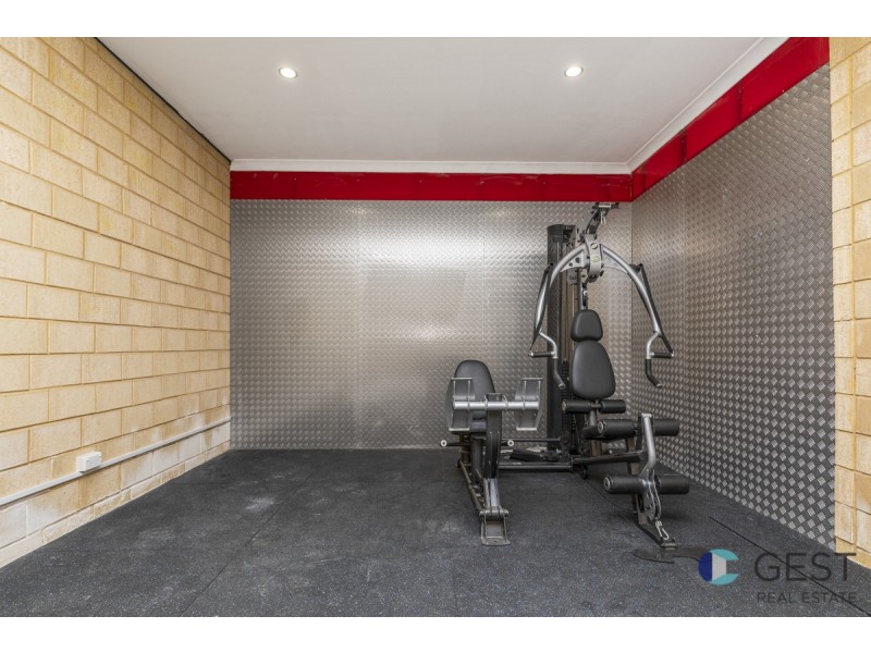 11 QUAIL GROVE, Ballajura WA 6066