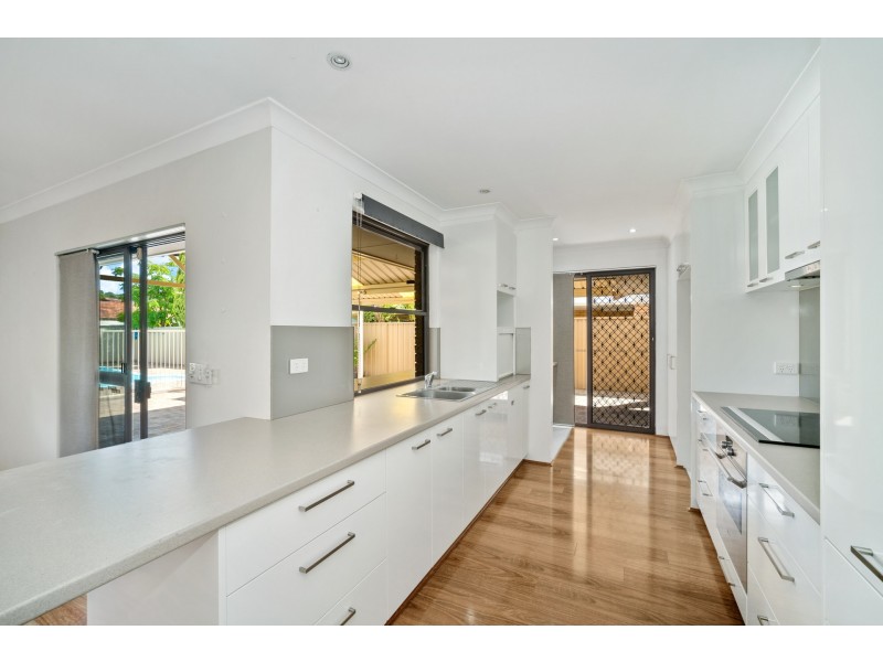 172 MORLEY DRIVE, Eden Hill WA 6054