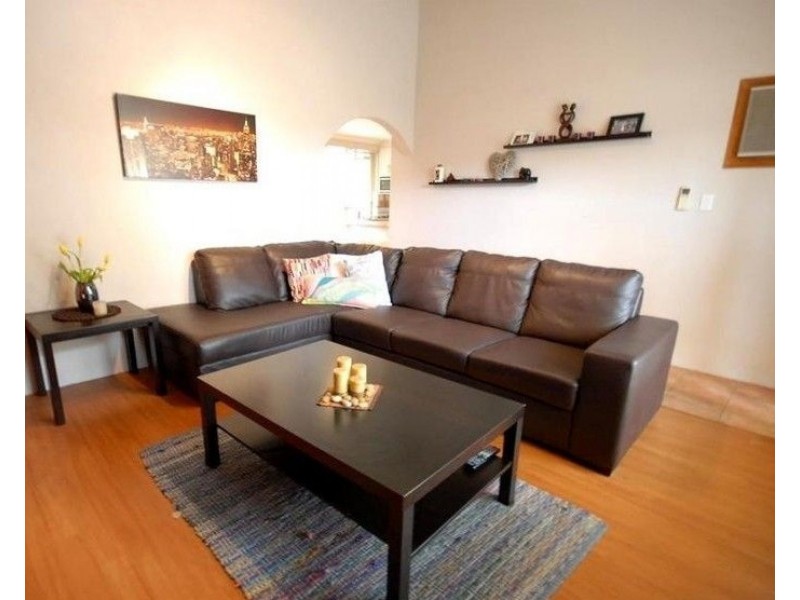 4/2 NAGEL PLACE, Dianella WA 6059