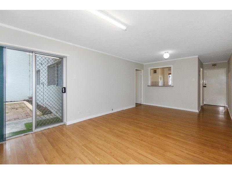 5/26 Salcott Road, Girrawheen WA 6064