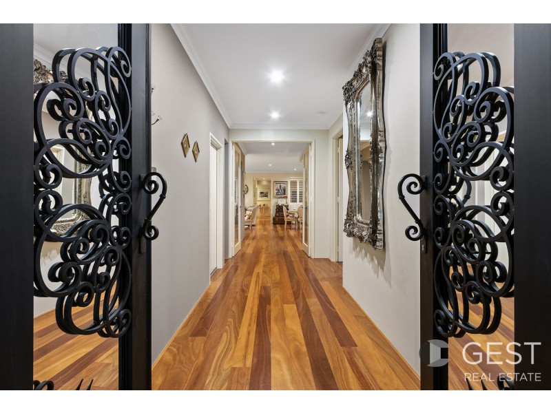 16 MONTICELLO MEANDER, Landsdale WA 6065