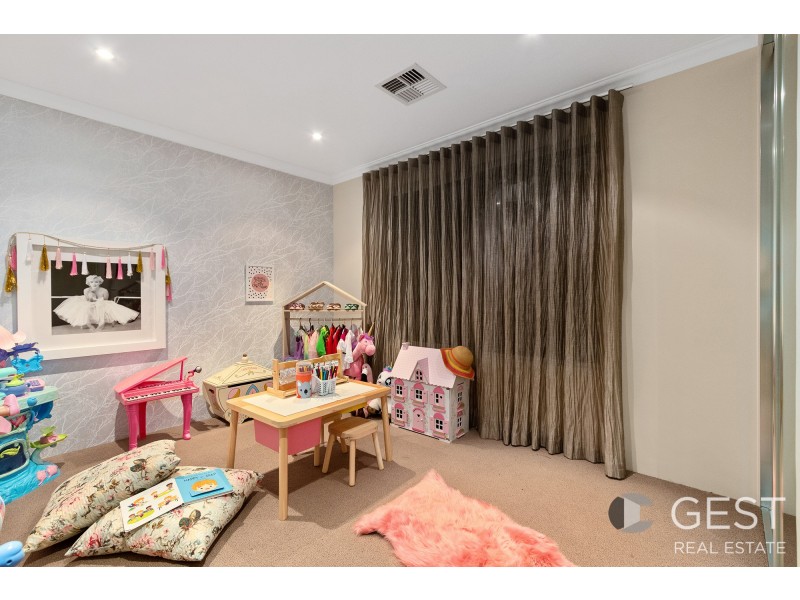 16 MONTICELLO MEANDER, Landsdale WA 6065