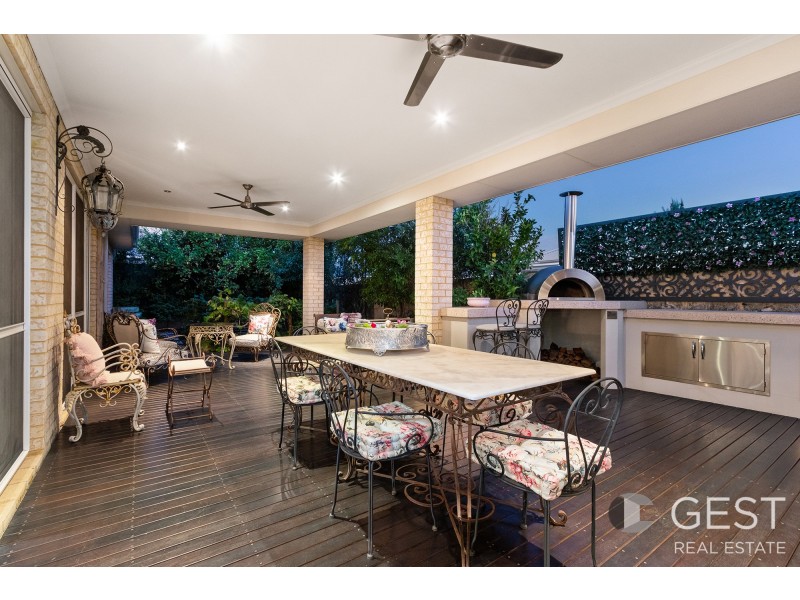 16 MONTICELLO MEANDER, Landsdale WA 6065